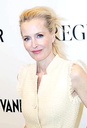 Gillian Anderson, 57'