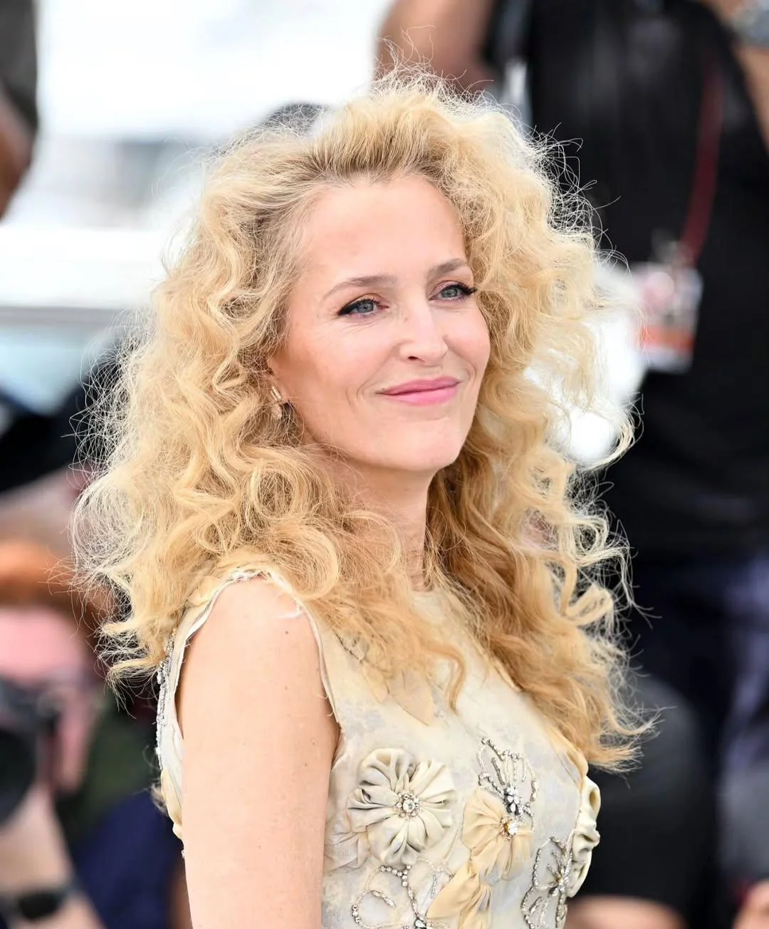 Gillian Anderson, 57 picture 12 of 13