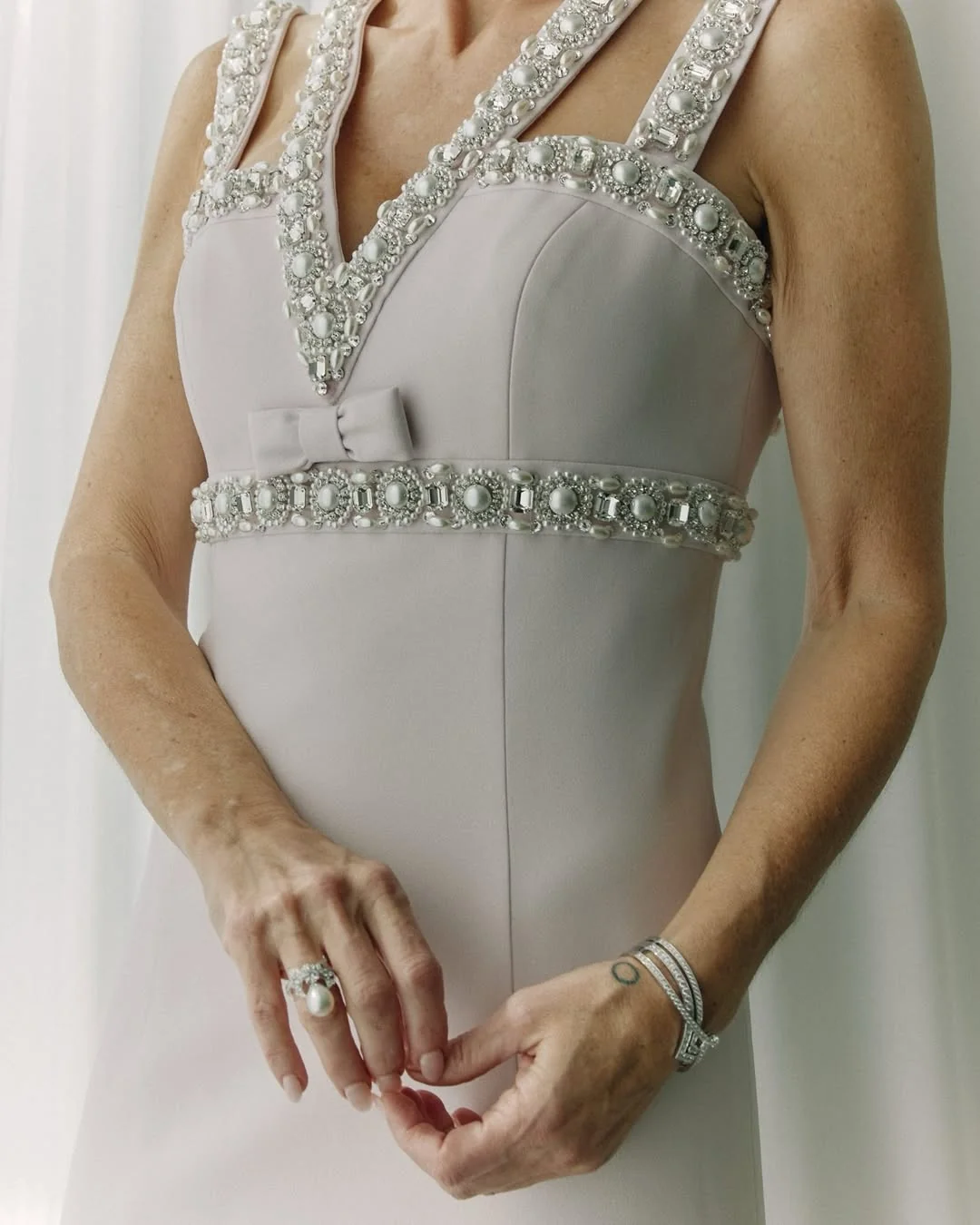 Gillian Anderson, 57 picture 6 of 12