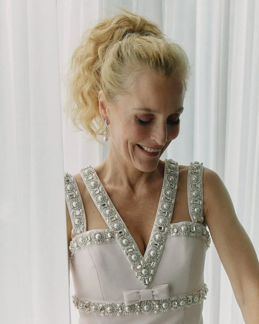 Gillian Anderson, 57 picture 10 of 12