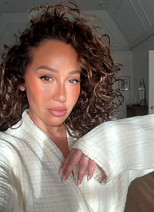 Adrienne Bailon, 42'
