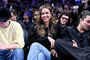 Jessica Alba, 45'