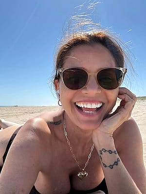 Charisma Carpenter, 55'
