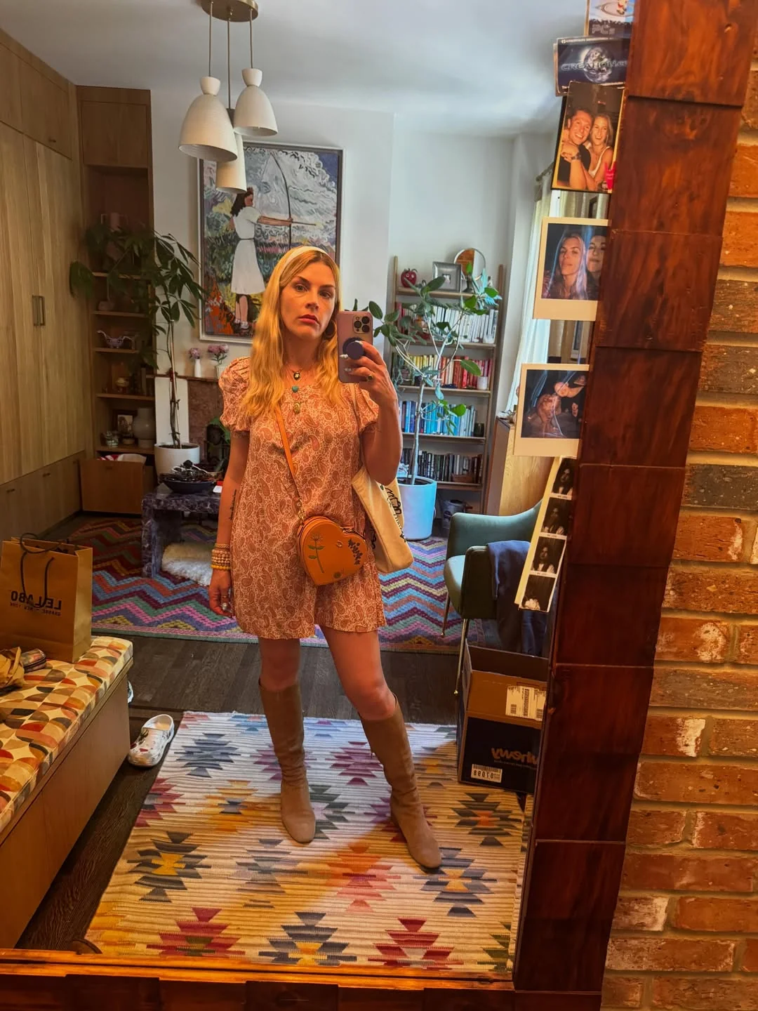 Busy Philipps, 46 picture 3 of 5