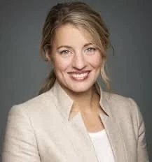 Melanie Joly , 47 picture 3 of 3