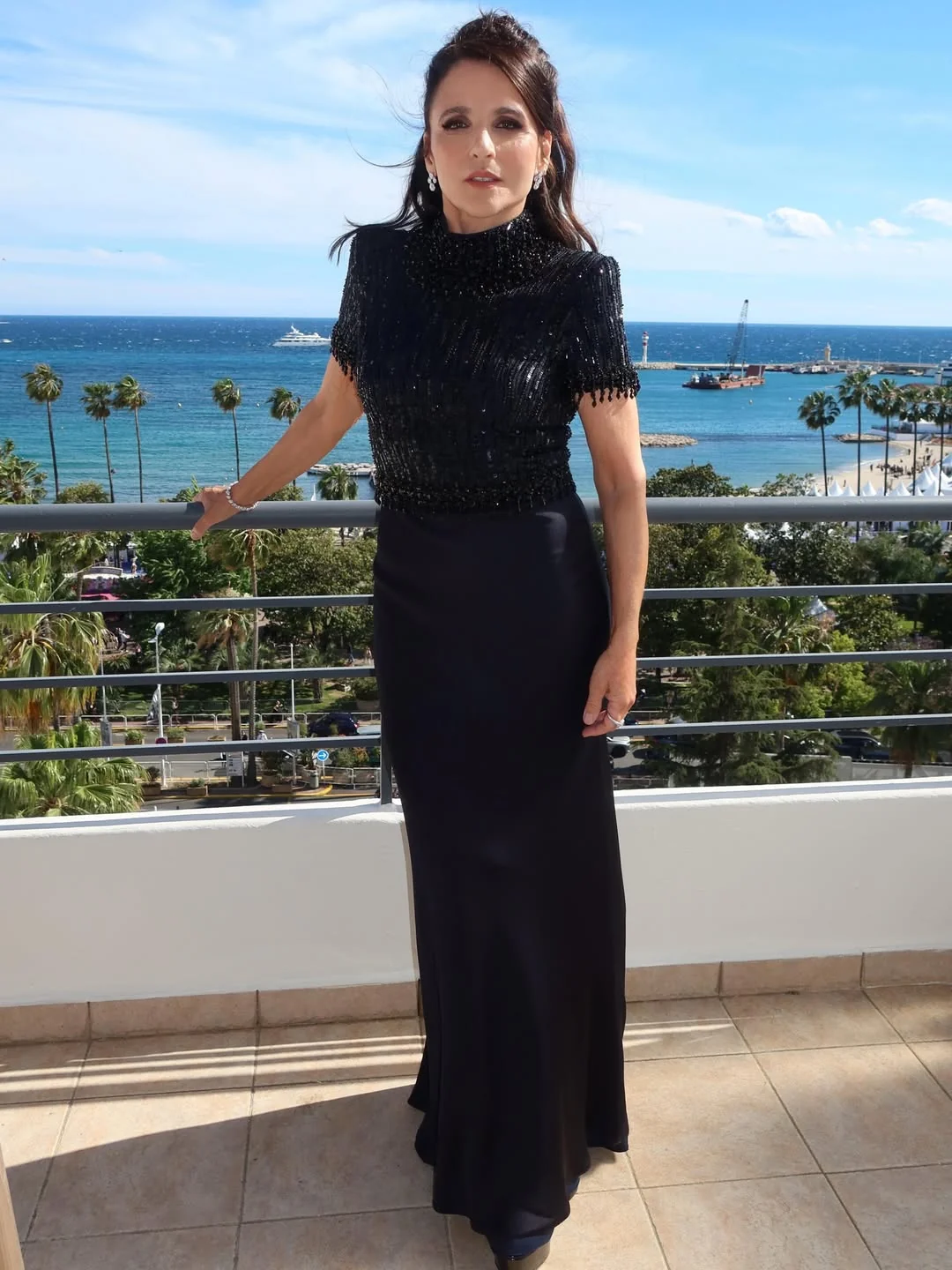 Julia Louis-Dreyfus, 65 picture 2 of 3