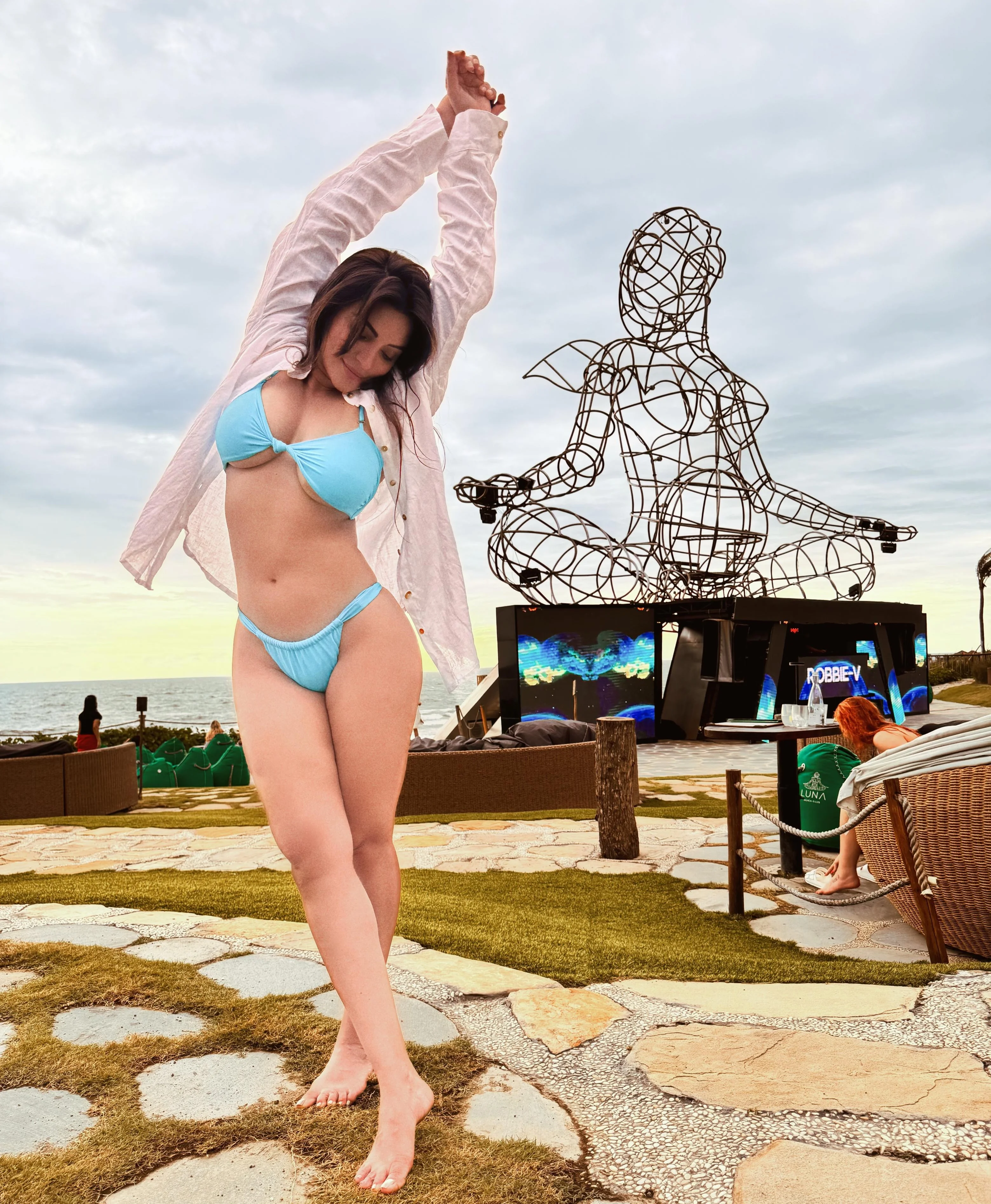 Shama Sikander, 44 picture 1 of 2