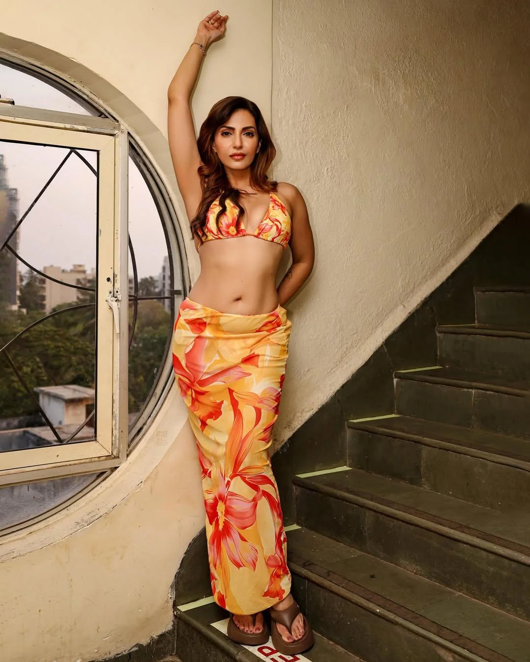 Navina Bole, 42 picture 4 of 5