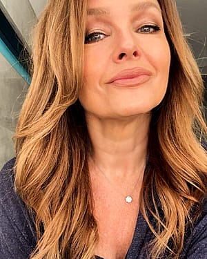 Dina Meyer, 55'