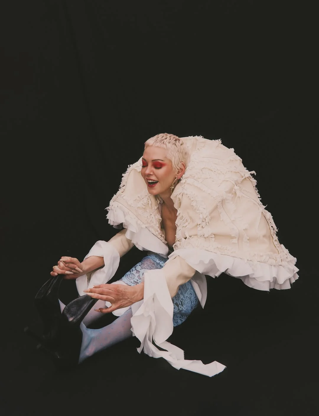 Rose McGowan, 52 picture 3 of 6