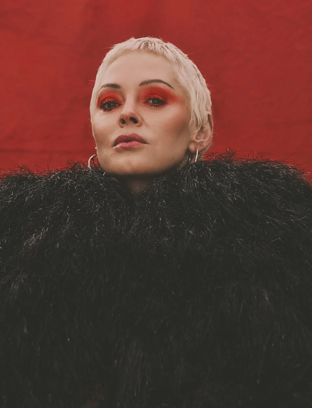Rose McGowan, 52 picture 6 of 6