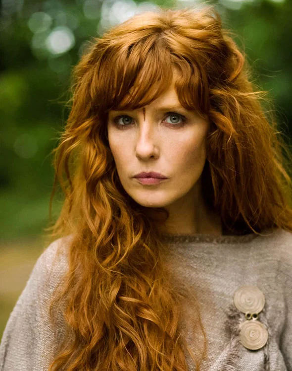 Kelly Reilly, 48 picture 1 of 5