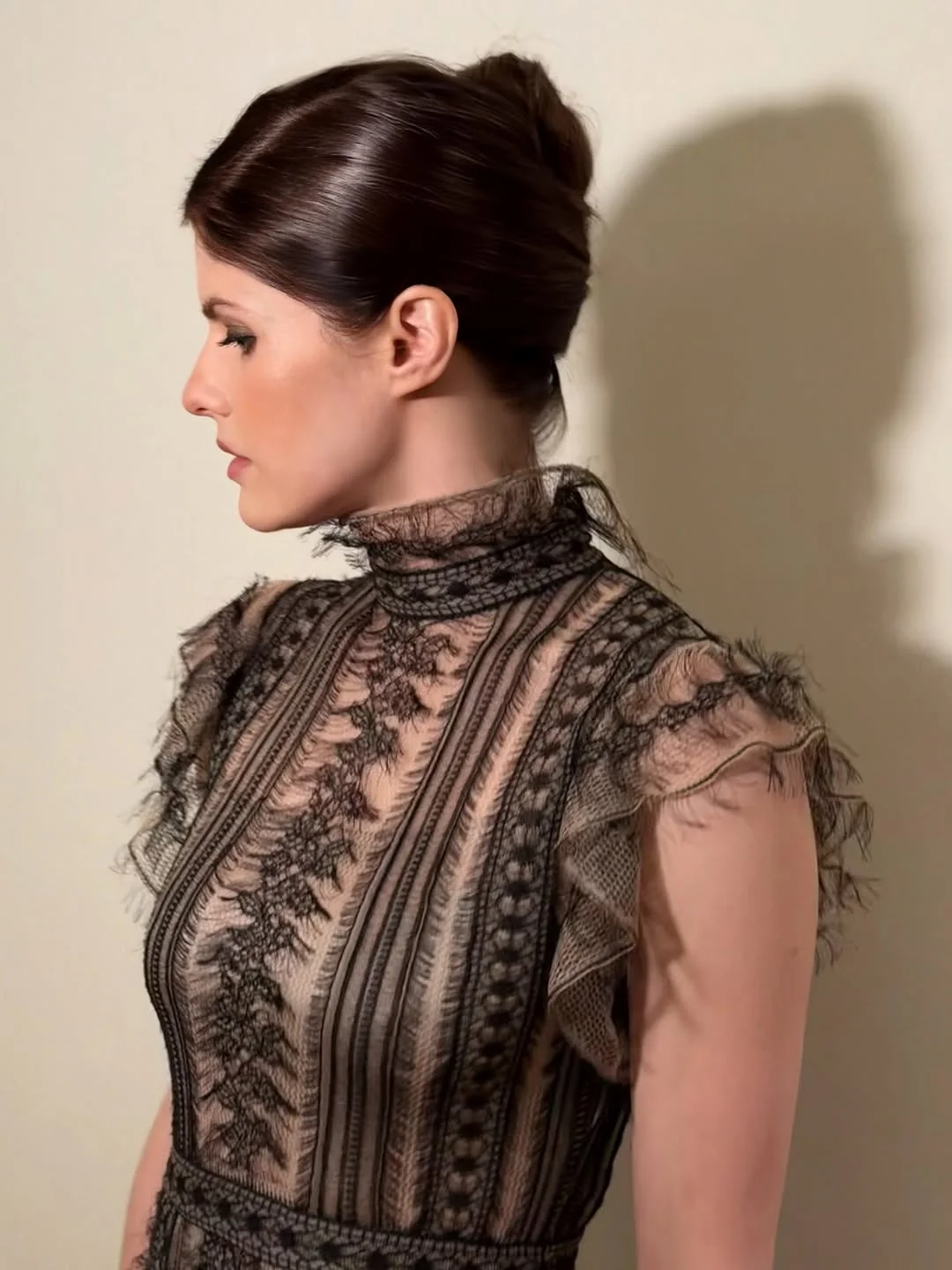 Alexandra Daddario, 40 picture 1 of 2