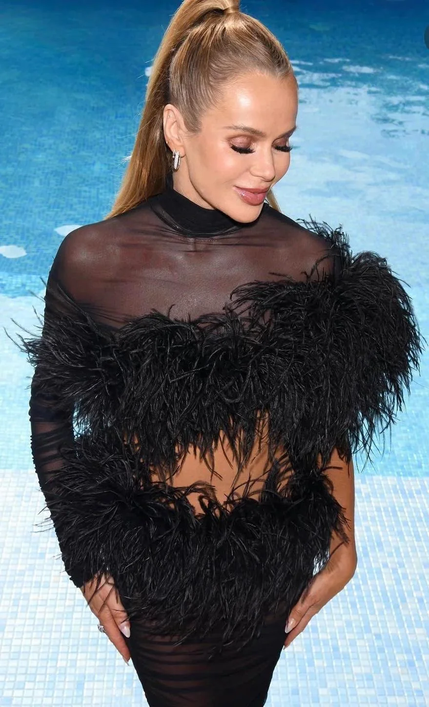 Amanda Holden, 55 picture 4 of 4