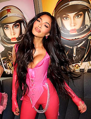 Nicole Scherzinger, 47'