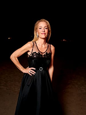 Gillian Anderson, 57'
