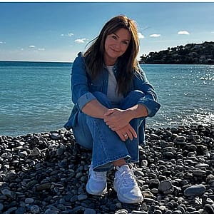 Suzi perry, 54'