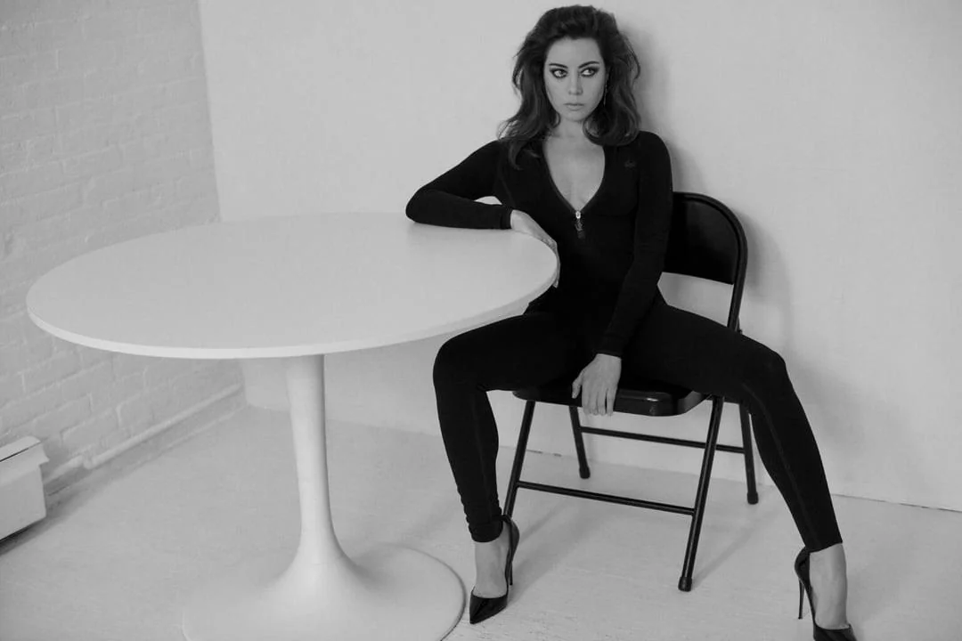 Aubrey Plaza, 40 picture 1 of 5