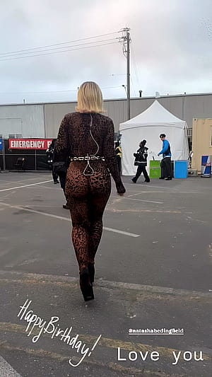 Natasha Bedingfield, 42'