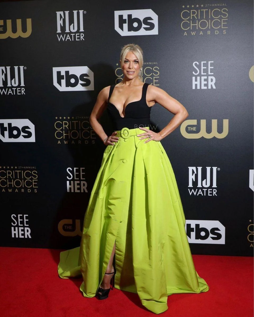 Hannah Waddingham, 47 picture 8 of 8