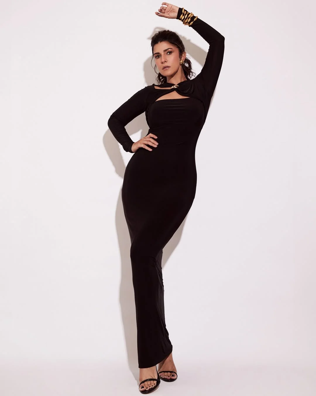 Nimrat Kaur, 42 picture 5 of 7