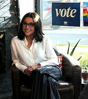 Julia Louis-Dreyfus, 63'