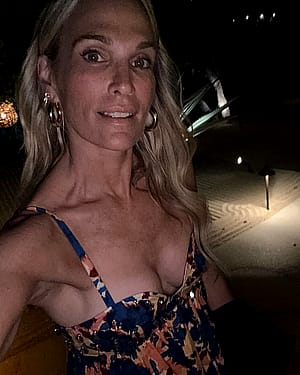 Molly Sims, 51'