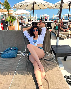 Karishma Tanna, 40'