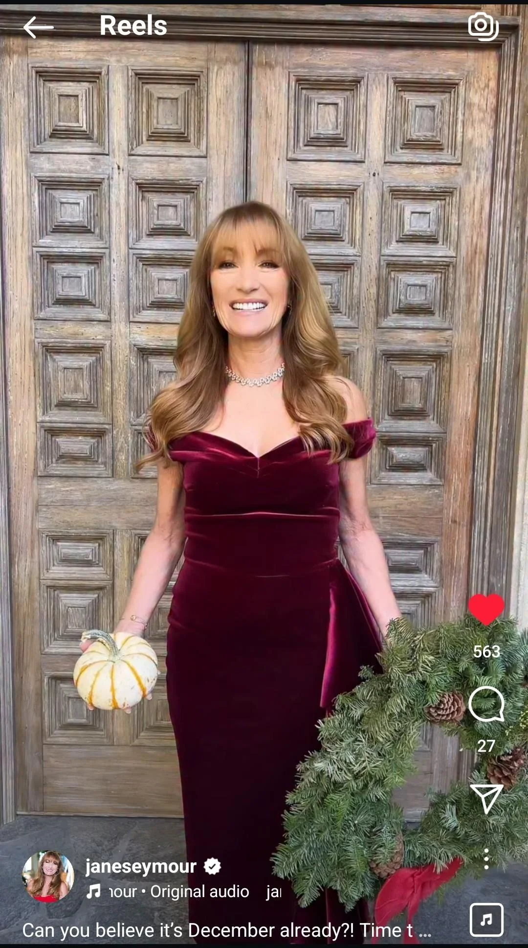 Jane Seymour, 73 picture 2 of 4