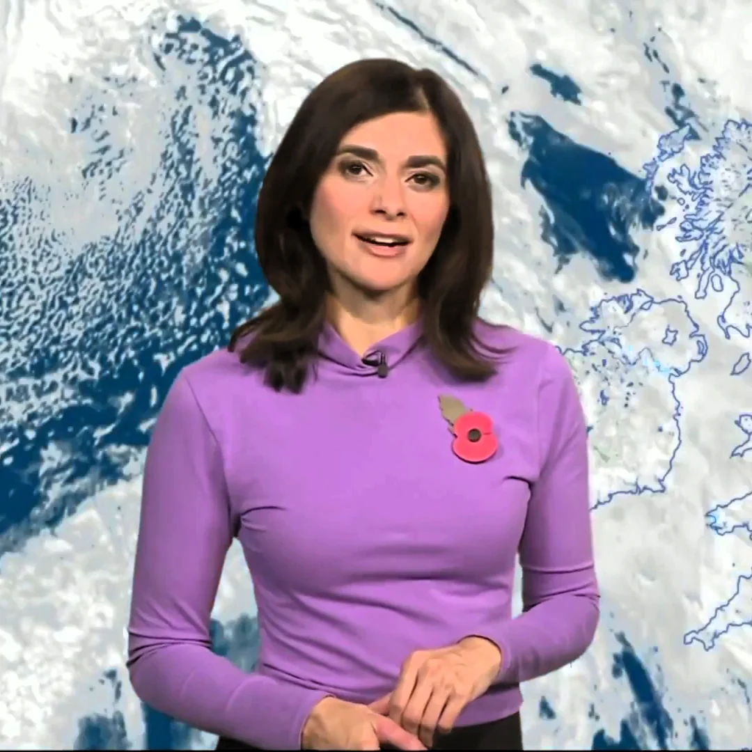 Lucy Verasamy, 44 picture 4 of 9