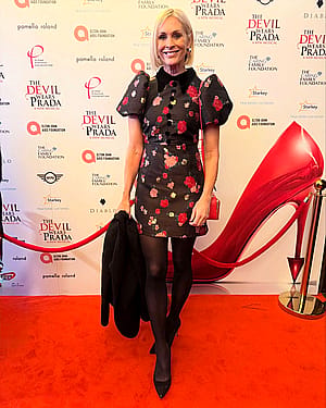 Jenni Falconer, 48'