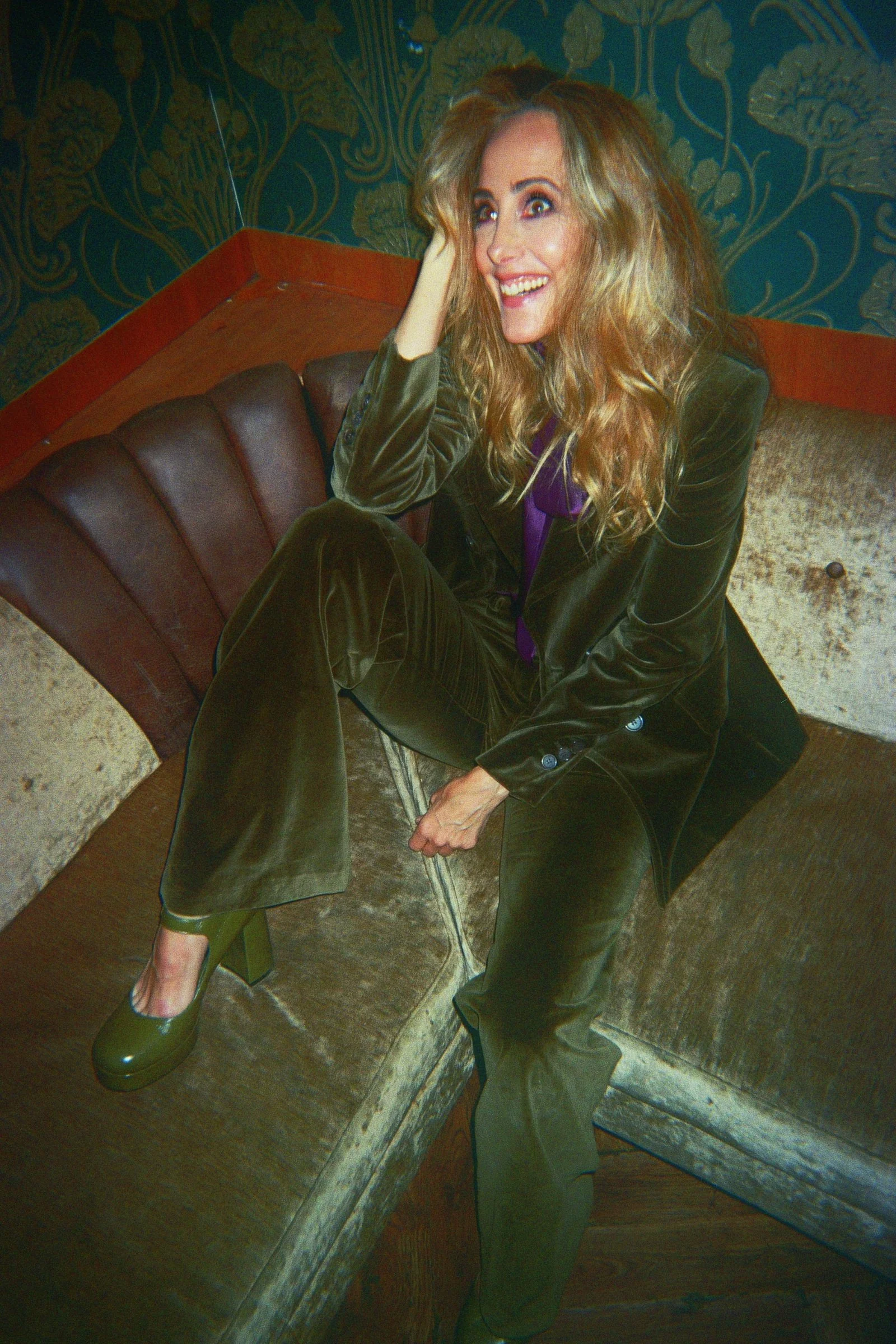 Kim Raver, 55 picture 5 of 10