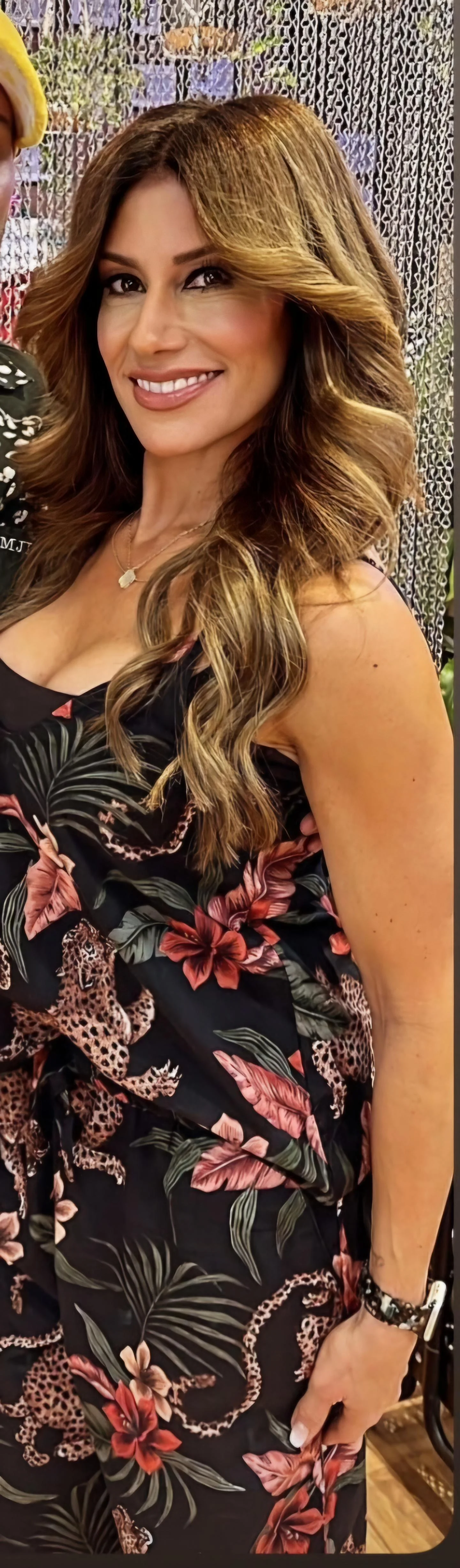 Tina Cervasio, 49 picture 1 of 2
