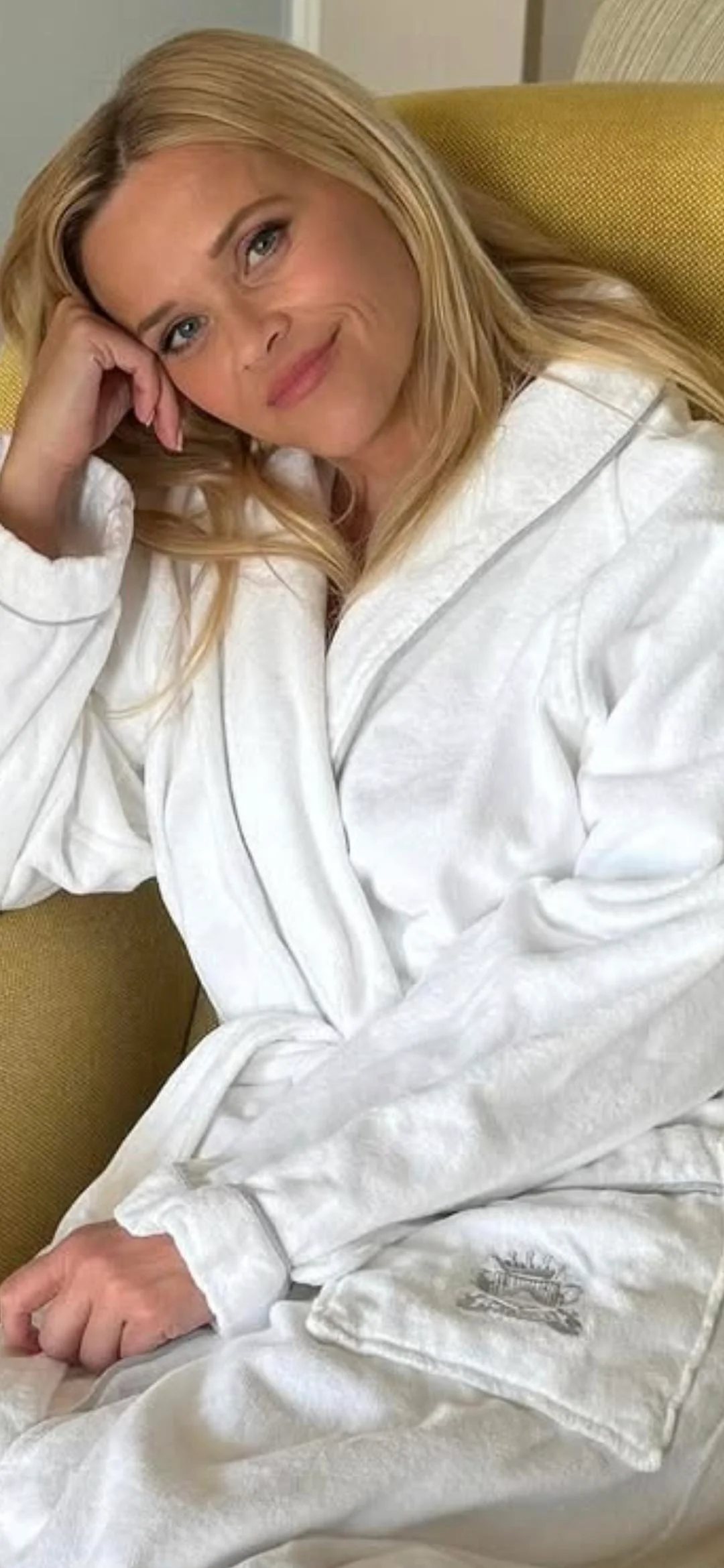 Reese Witherspoon, 48 picture 2 of 2