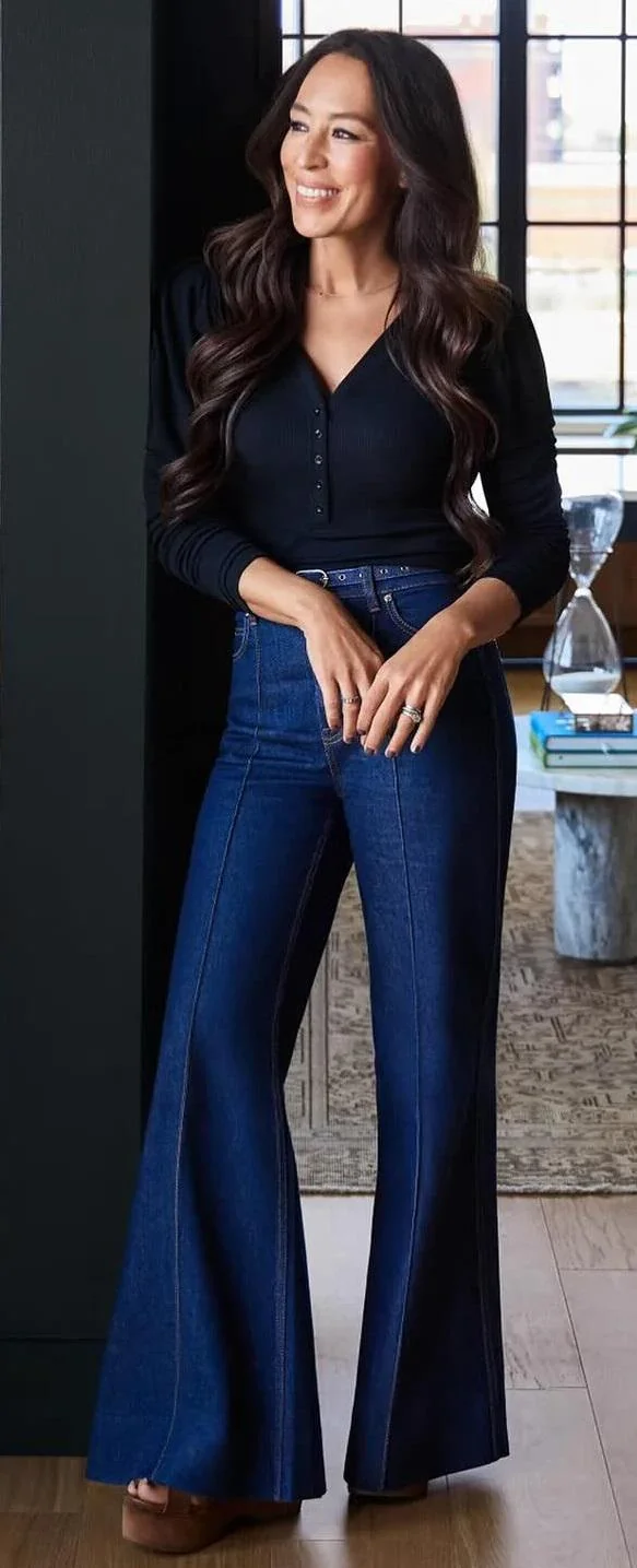 Joanna Gaines, 46 picture 1 of 1