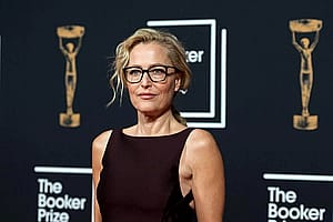 Gillian Anderson, 56'