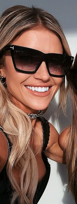 Christina Hall, 41'