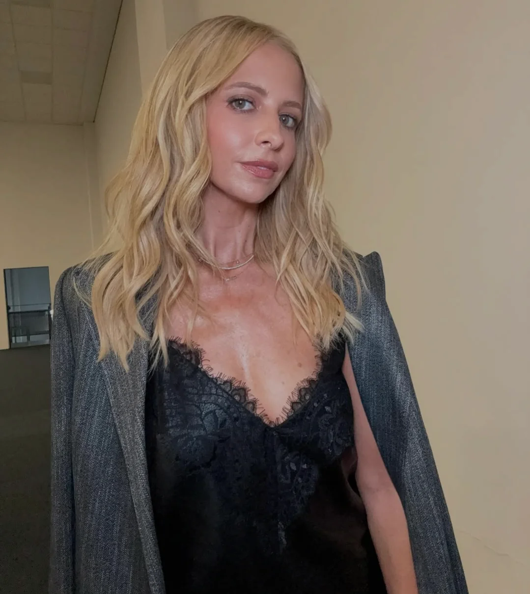 Sarah Michelle Gellar, 47 picture 2 of 2