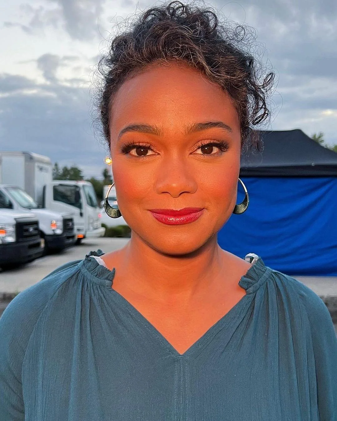 Tatyana Ali, 45 picture 2 of 2