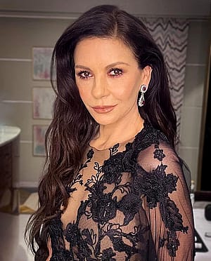 Catherine Zeta-Jones, 55'
