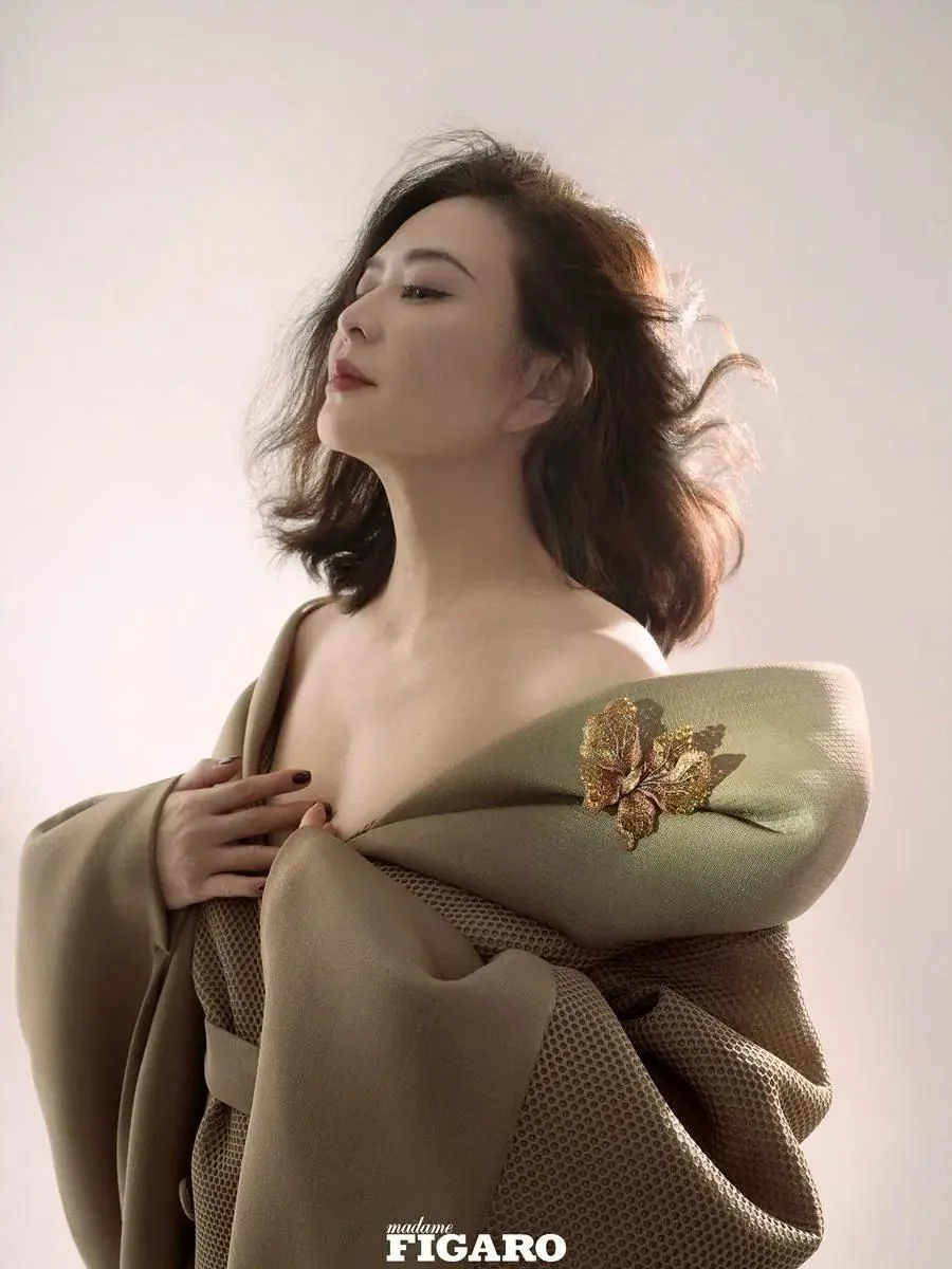 Rosamund Kwan (關之琳), 61 picture 2 of 11