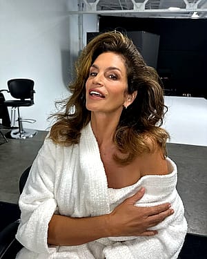 Cindy Crawford, 58'