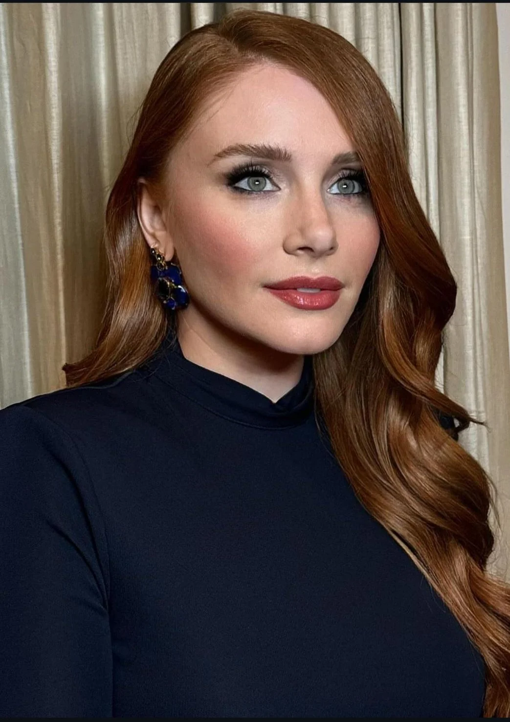 Bryce Dallas Howard, 43 picture 2 of 2