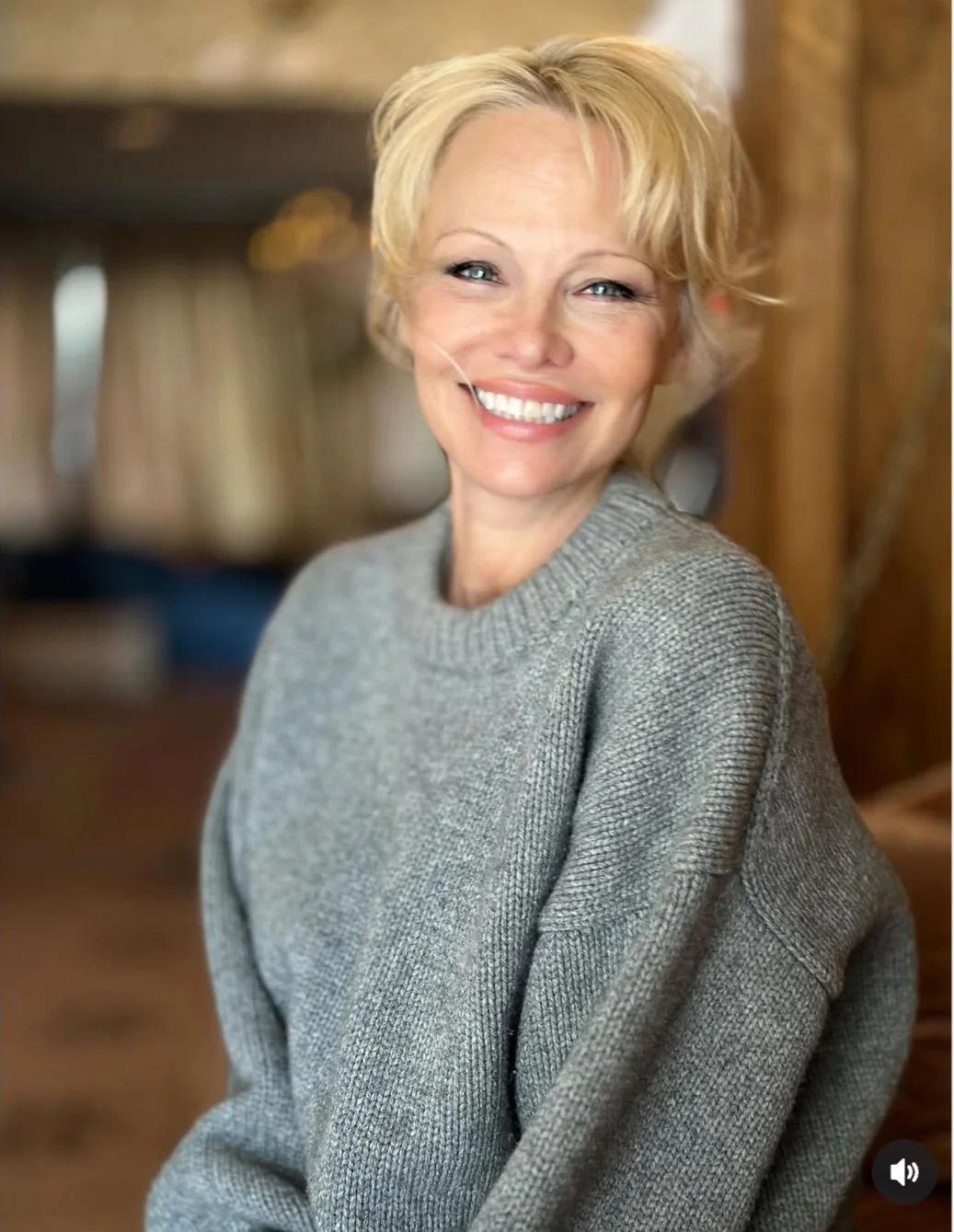 Pamela Anderson, 57 picture 1 of 1