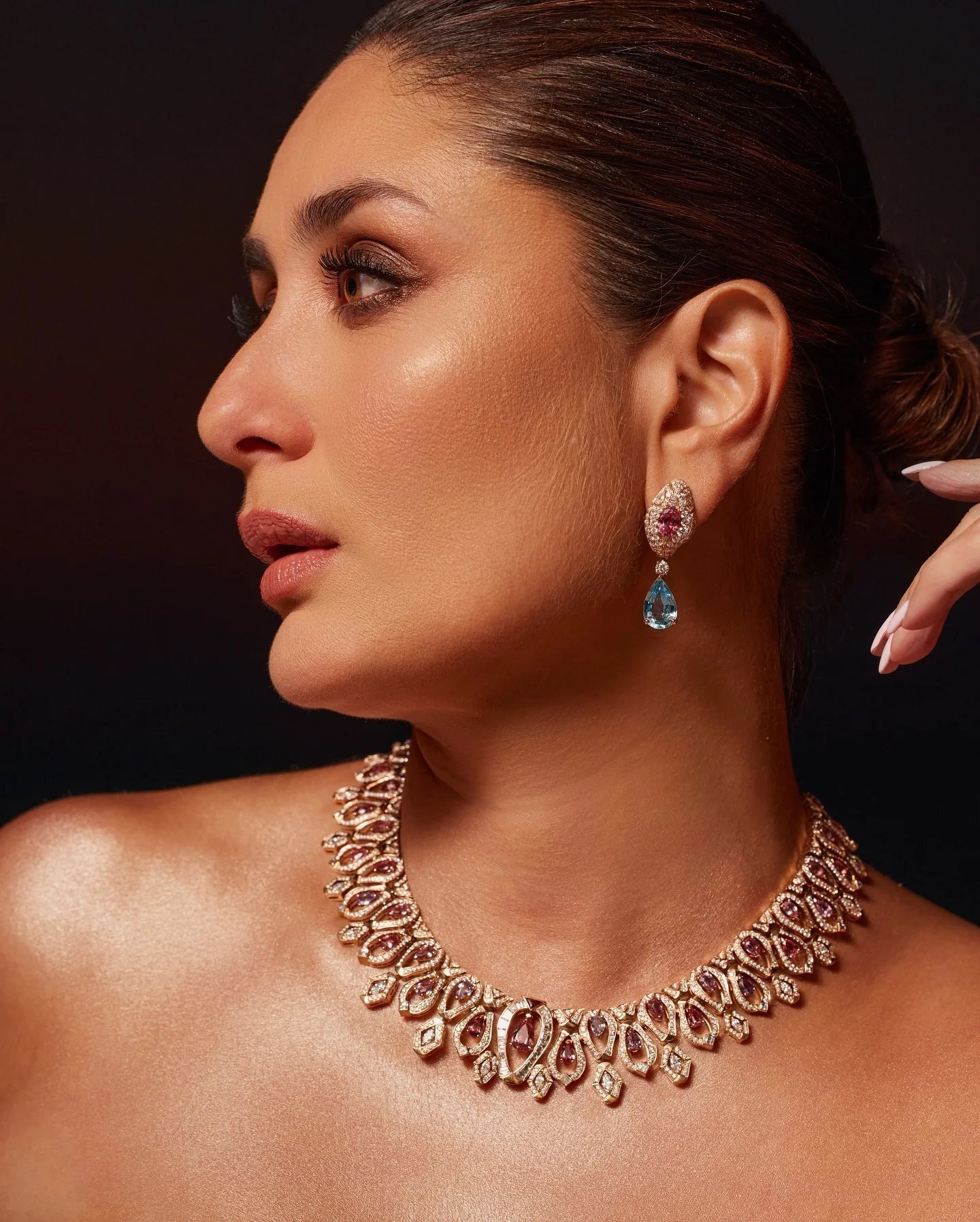 Kareena Kapoor, 44 picture 1 of 5