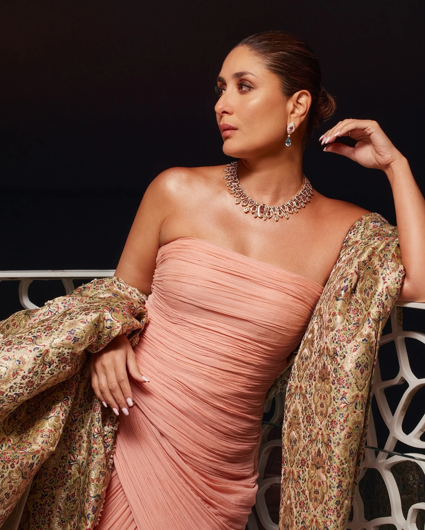 Kareena Kapoor, 44 picture 3 of 5