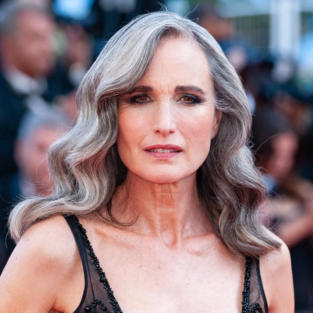 Andie Macdowell, 65 picture 1 of 3