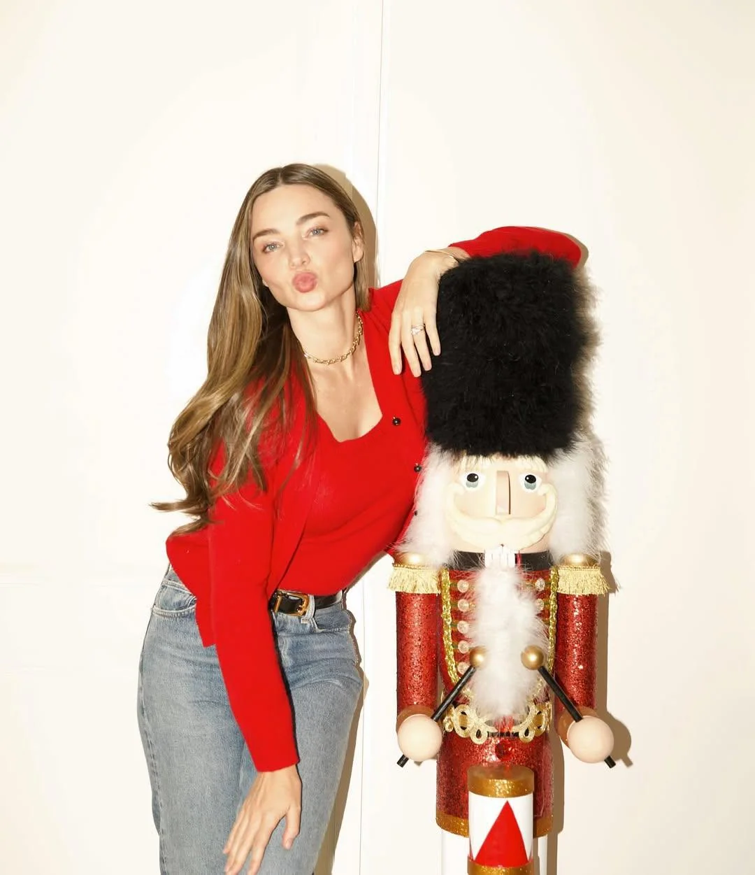 Miranda Kerr, 41 picture 1 of 1