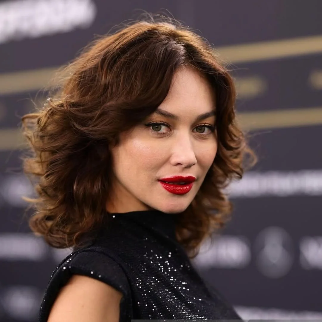 Olga Kurylenko, 45 picture 2 of 5