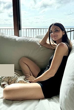 Olivia Munn, 44'